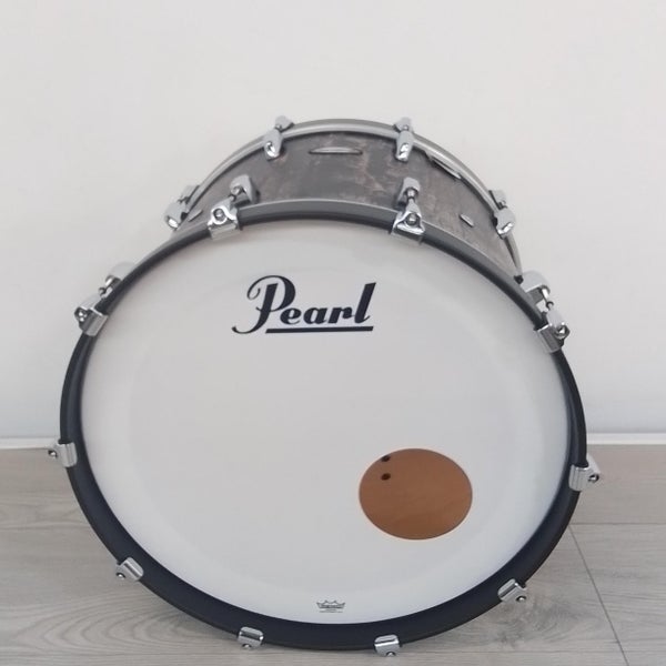 (B-Stock) Pearl Masters Maple 22"x18" Bass Drum Satin Charred Oak inclusief dempmat (Bassdrum Muffler)
