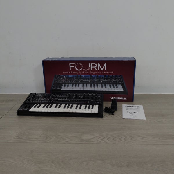 (B-Stock) Sequential Fourm Keyboard analoge synthesizer