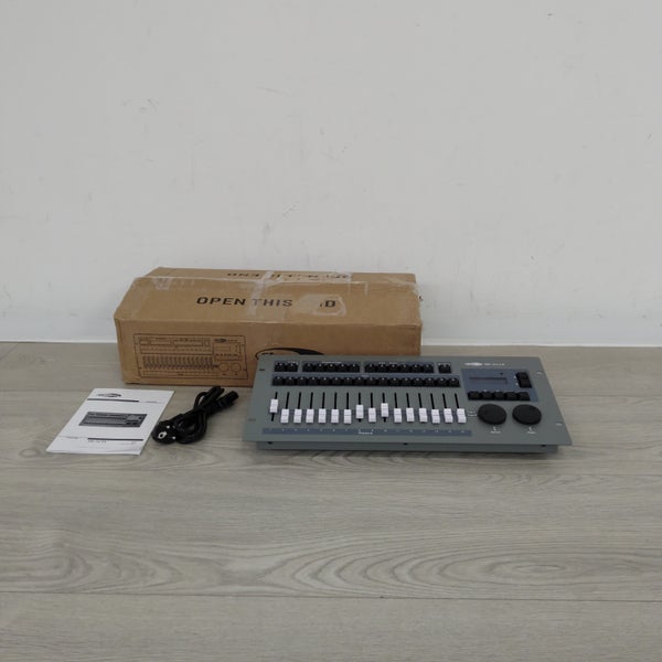 (B-Stock) Showtec SM-16/2 FX 512-kanaals DMX-lichtsturing