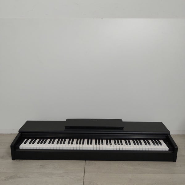 (B-Stock) Yamaha Arius YDP-105 Black digitale piano (let op: zonder onderstel, met pedalen)
