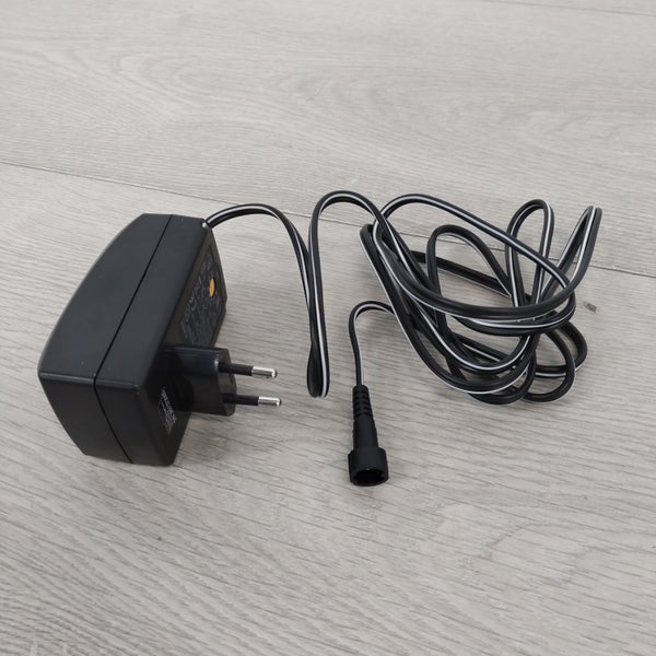 (B-Stock) Nedis ACPA003 universele adapter 1000-1500 mA, 9-24V