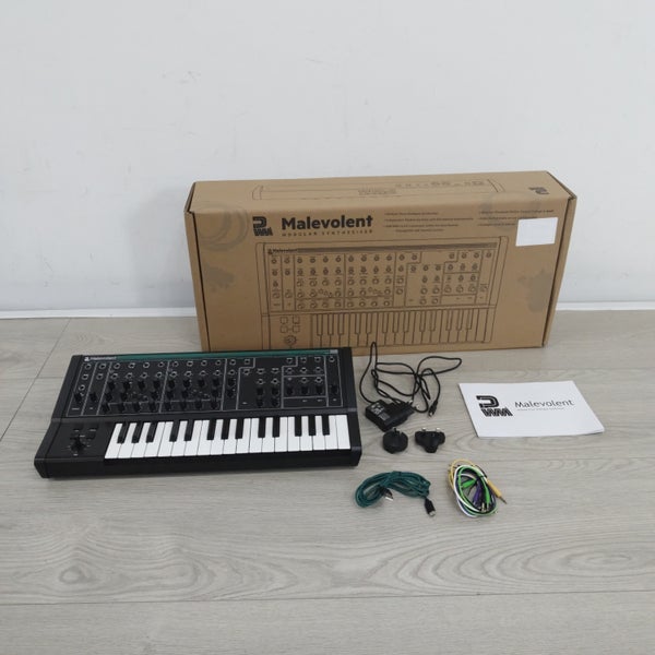 (B-Stock) PWM Malevolent analoge synthesizer