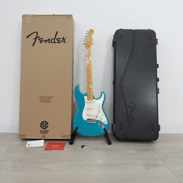 (B-Stock) Fender American Ultra II Stratocaster HSS EB Noble Blue elektrische gitaar