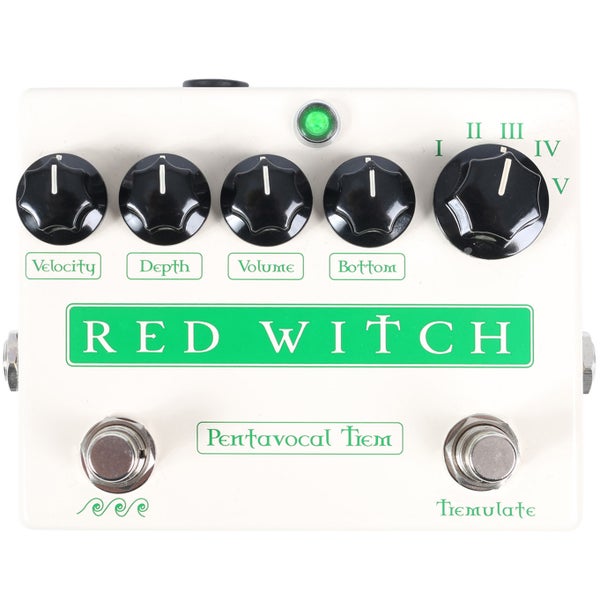 Red Witch Pentavocal Tremolo pedaal